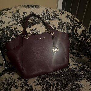 Michael Kors Jet Set Burgundy Saffiano Shoulder Bag